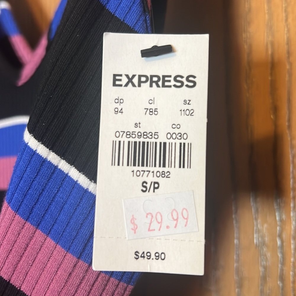 Express Dress - Picture 2 of 4